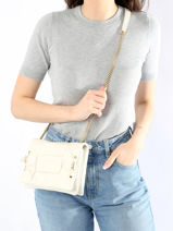 Cross Body Tas Billie Leder Lancel Wit billie A12765-vue-porte