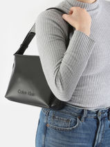 Schoudertas Embossed Logo Gerecycleerd Polyester Calvin klein jeans Bruin embossed logo K612551-vue-porte