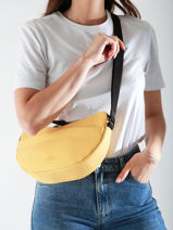 Cross Body Tas City Gerecycleerd Polyester Ucon acrobatics Geel city ALVA-vue-porte