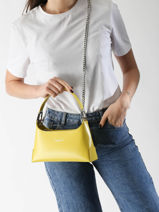 Cross Body Tas Suave Ace Leder Lancaster Geel suave ace 30-vue-porte