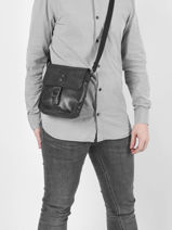 Cross Body Tas Basilic pepper traveler BTRA03-vue-porte