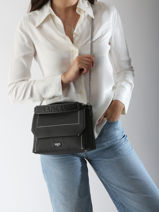 Cross Body Tas Ninon Leder Lancel Zwart ninon A13782-vue-porte