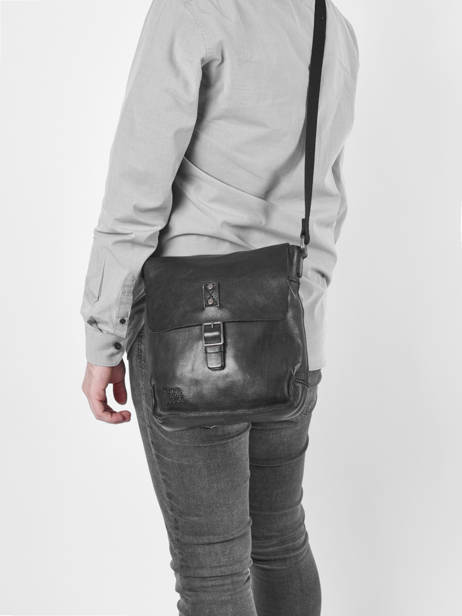 Cross Body Tas Basilic pepper traveler BTRA04 ander zicht 1